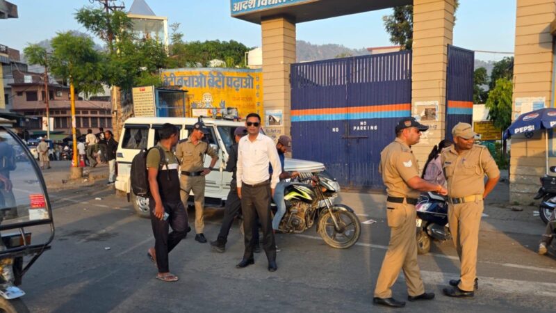 कोटद्वार में चला विशेष चेकिंग अभियान, यातायात नियम तोड़ने वालों पर हुई कार्रवाई