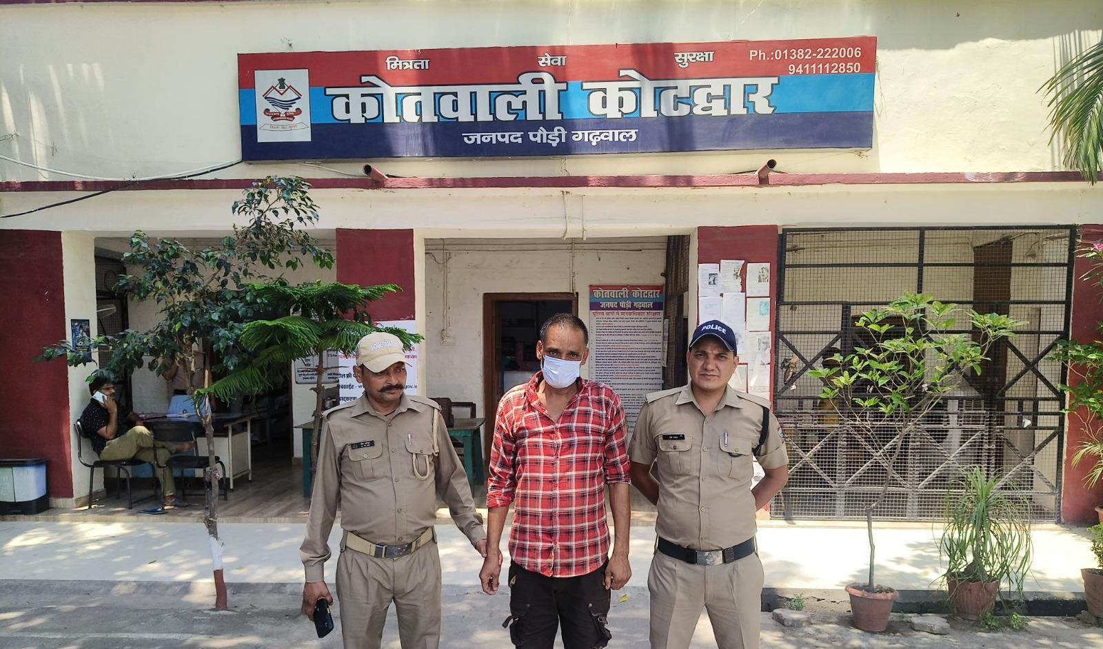 कोटद्वार : पुलिस ने वांछित वारण्टी को किया गिरफ्तार