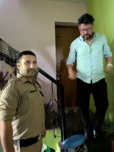 एसीएमओ डॉ. रमेश कुंवर की लंढौरा में फर्जी तरीके से चल रहे अस्पतालों पर बड़ी कार्रवाई, अल्ट्रासाउंड सेंटर सील, अस्पतालों पर जुर्माना