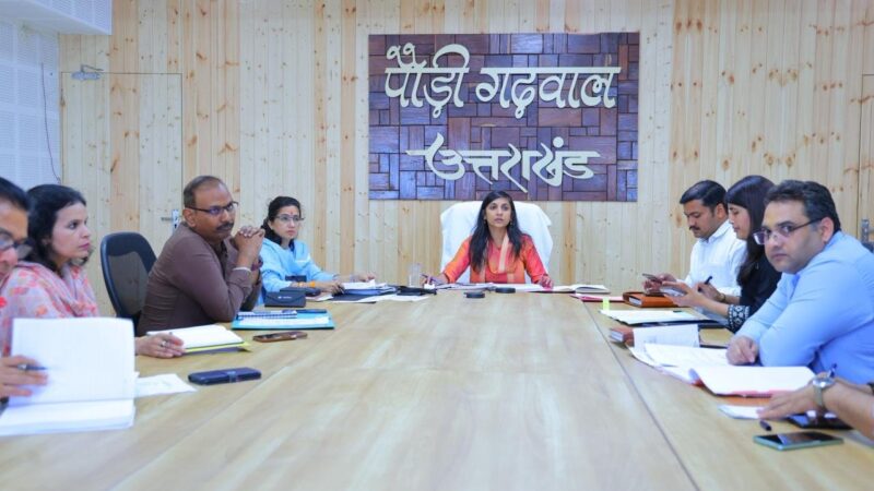 ठोस अपशिष्ट प्रबंधन में लापरवाही बर्दाश्त नहीं, अवैध कूड़ा डंपिंग पर होगी सख्त निगरानी – डीएम स्वाति एस भदौरिया