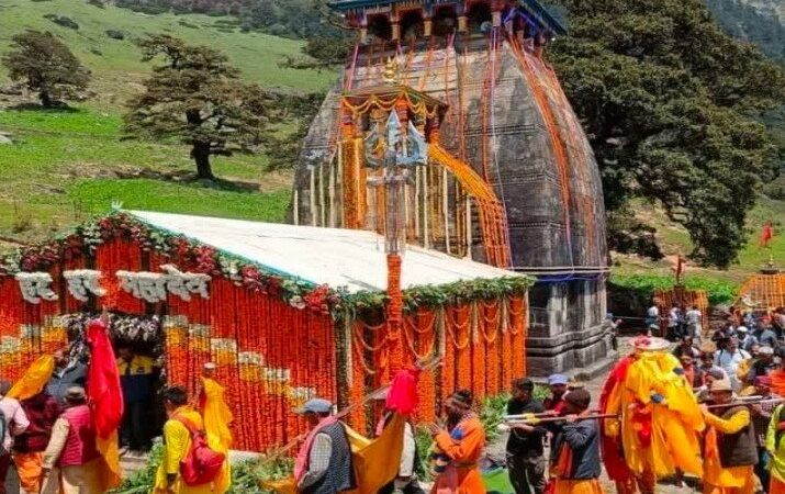 द्वितीय केदार श्री मदमहेश्वर मंदिर के कपाट वैदिक विधि-विधान के साथ खुले