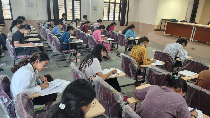 प्रेरणा कोचिंग सेंटर में स्क्रीनिंग परीक्षा आयोजित, 48 विद्यार्थियों ने लिया प्रतिभाग
