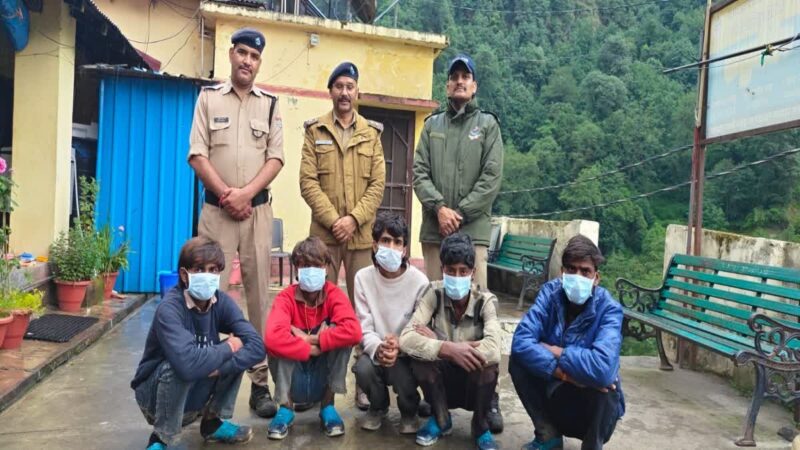 केदारनाथ यात्रा मार्ग पर घोड़ा-खच्चर संचालकों में मारपीट, 5 युवक हिरासत में
