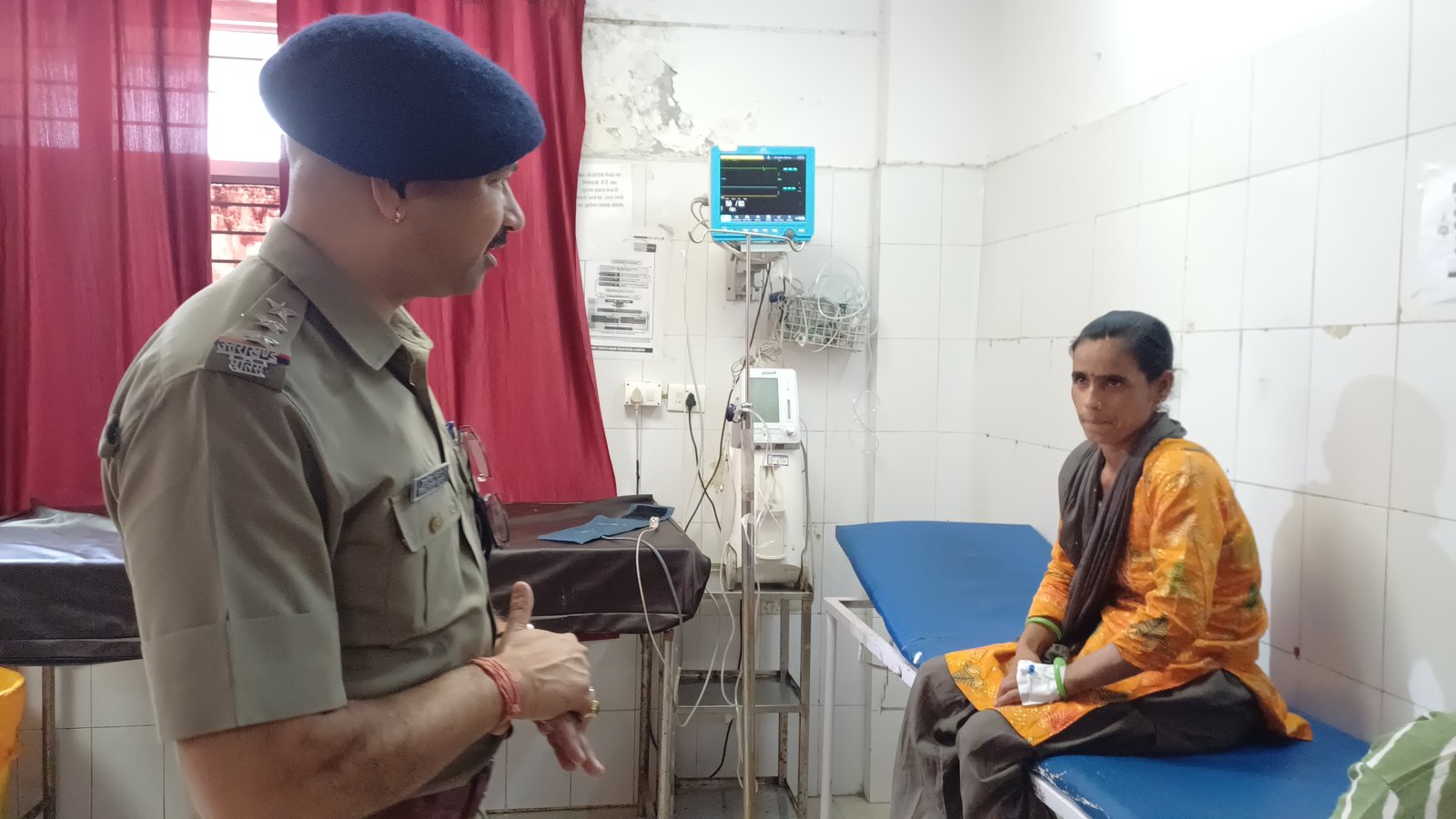 कोटद्वार : घास काटने गई महिला पर गुलदार का हमला, ग्रामीणों की सतर्कता से बची जान