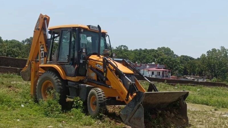 एमडीडीए का अवैध निर्माणों पर बड़ा एक्शन, 50 बीघा से अधिक क्षेत्र में अवैध प्लॉटिंग ध्वस्त, अवैध निर्माण सील
