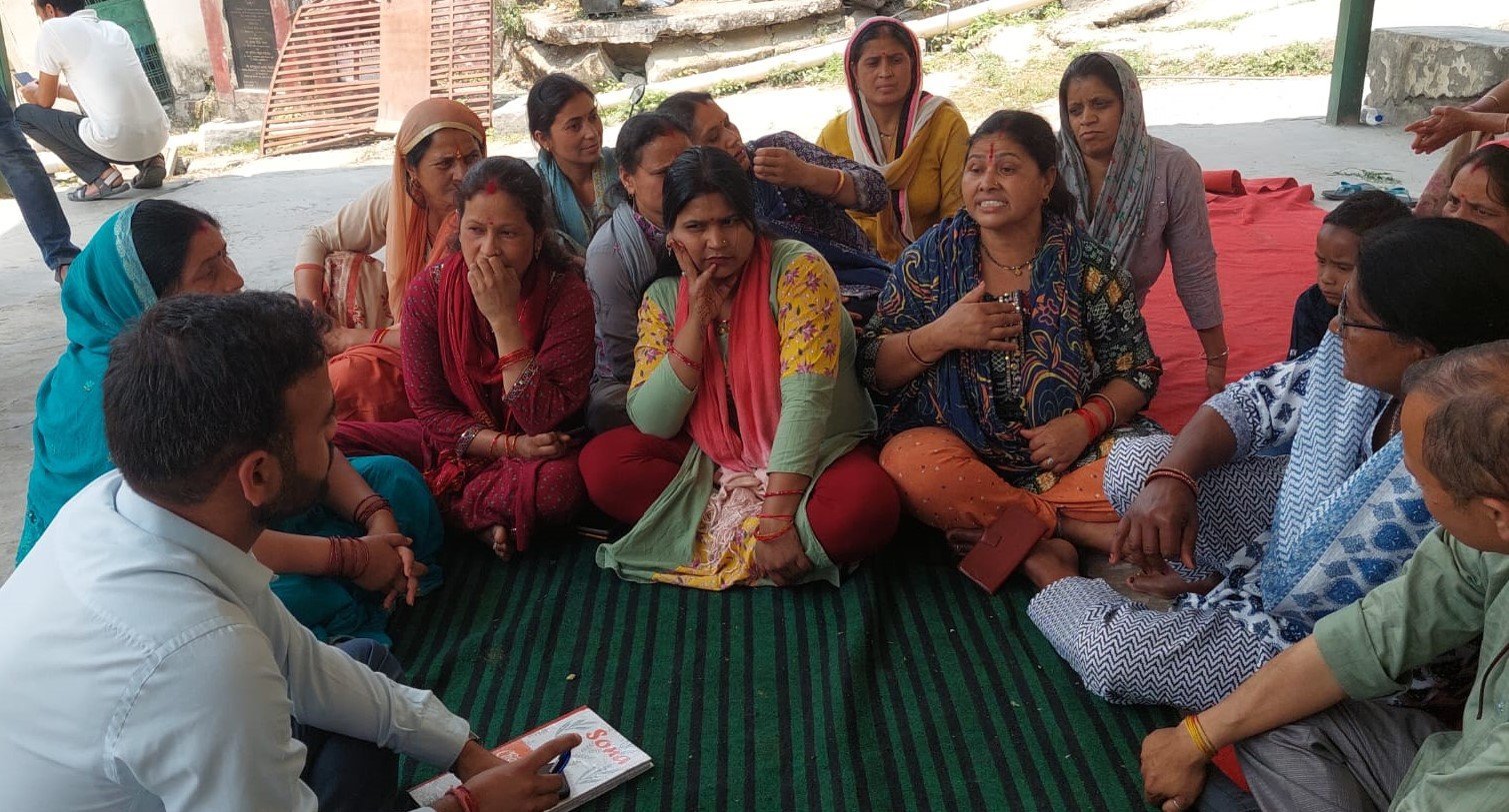 मुआवजे की मांग पर अड़े बहुगुणानगर के आपदा प्रभावित