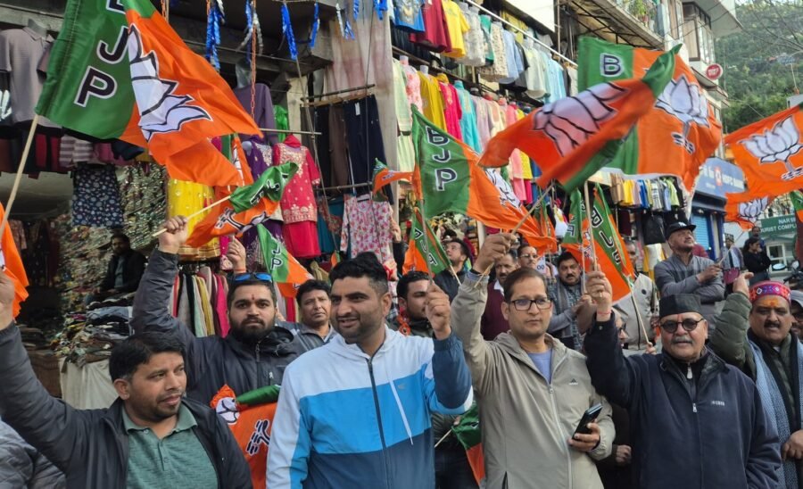 पश्चिम बंगाल में भाजपा की प्रचंड जीत पर ज्योर्तिमठ में जश्न