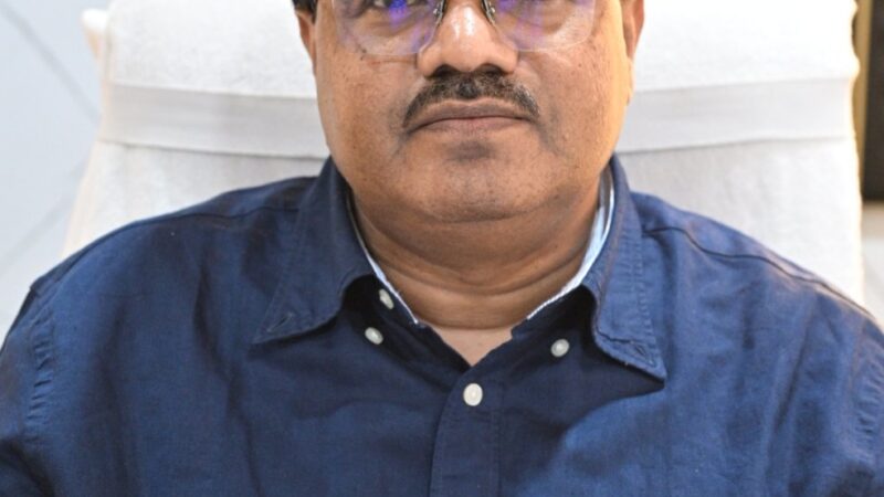 सोशल मीडिया की अफवाहों में न आएं श्रमिक, केंद्र सरकार ने न्यूनतम वेतन नहीं बढ़ाया – उप श्रमायुक्त विपिन कुमार