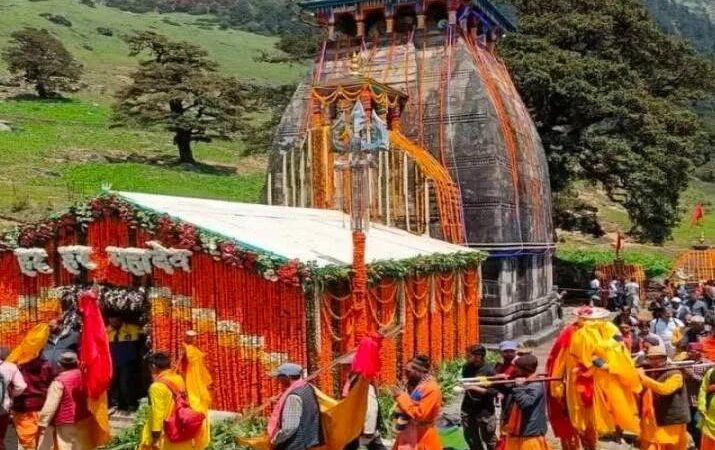 द्वितीय केदार श्री मदमहेश्वर मंदिर के कपाट श्रद्धा एवं वैदिक विधि-विधान से खुले, बीकेटीसी अध्यक्ष हेमंत द्विवेदी ने श्रद्धालुओं को दी शुभकामनाएं