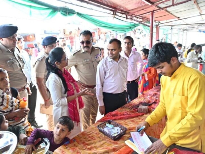डीएम मयूर दीक्षित एवं एसएसपी नवनीत सिंह भुल्लर ने मां चंडी देवी मंदिर पहुंचकर लिया सुरक्षा व्यवस्थाओं का जायजा, दिए निर्देश