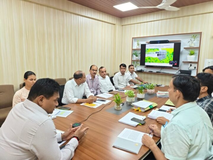 मोलेखाल बाजार सल्ट में पार्किंग निर्माण को मिली सैद्धांतिक मंजूरी, ₹591.16 लाख का प्रस्ताव आगे बढ़ा, सचिव डॉ. आर राजेश कुमार सख्त, कहा – मुख्यमंत्री घोषणाओं में देरी बर्दाश्त नहीं, एक सप्ताह में मांगी लंबित पत्रावलियां