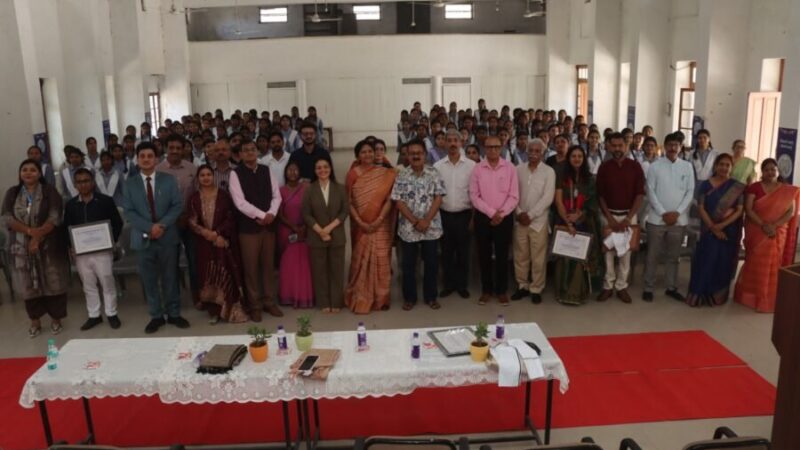 फूलचंद नारी शिल्प मंदिर गर्ल्स इंटर कॉलेज में अत्याधुनिक स्टेम लैब का उद्घाटन, विज्ञान एवं नवाचार को मिलेगा नया आयाम