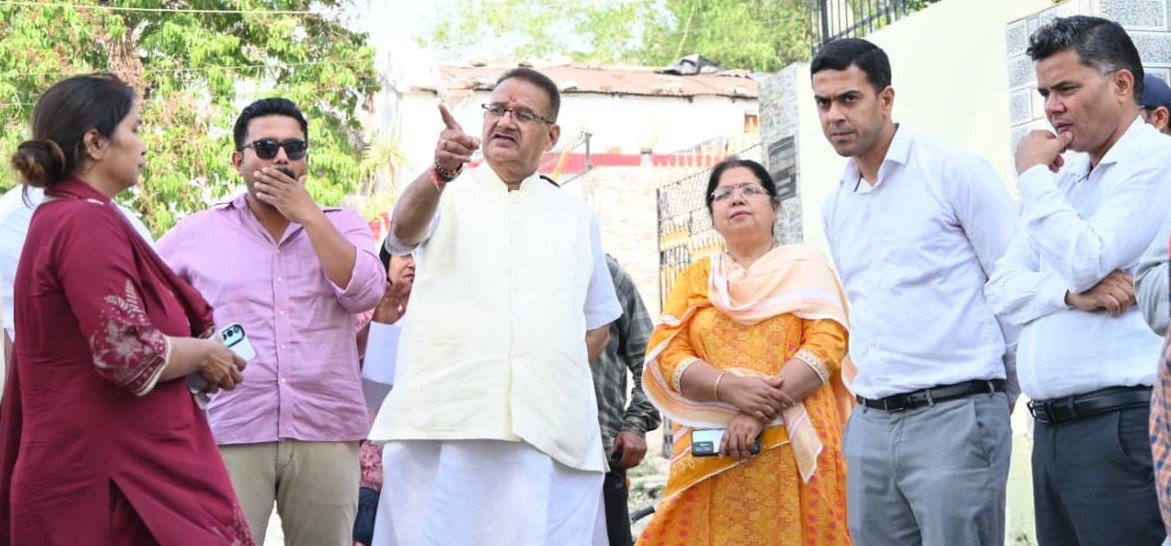 अनारवाला-मालसी मोटर मार्ग के मरम्मत एवं सुधार कार्यों का कैबिनेट मंत्री जोशी ने लिया जायजा