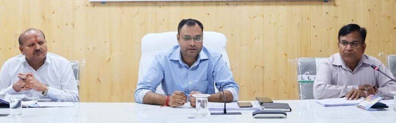 जनहित से जुड़े मामलों में होगी त्वरित कार्रवाई – डीएम गौरव कुमार