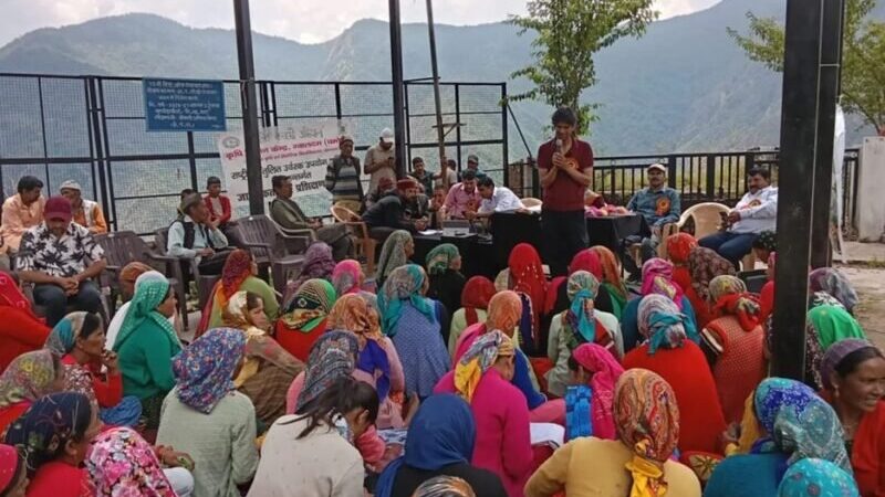 चमोली के तीन विकासखंडों में गूंजा ‘खेत बचाओ अभियान’,