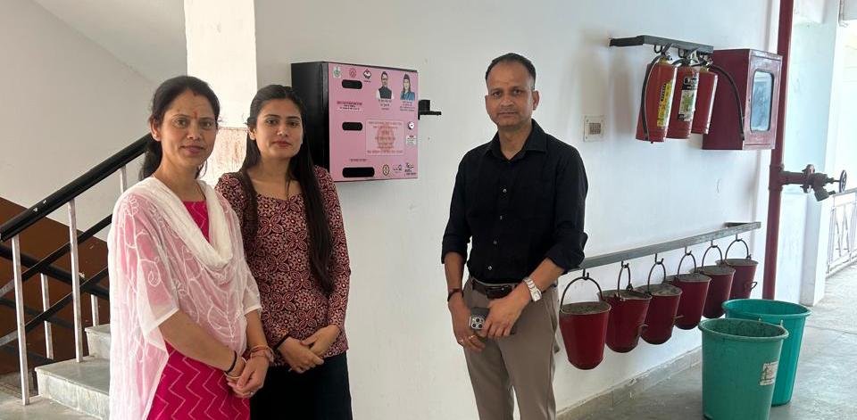 सैनिटरी पैड वेंडिंग मशीन से महिलाओं को मिलेगी राहत, सार्वजनिक स्थानों पर अब आसानी से उपलब्ध होंगे सैनिटरी पैड