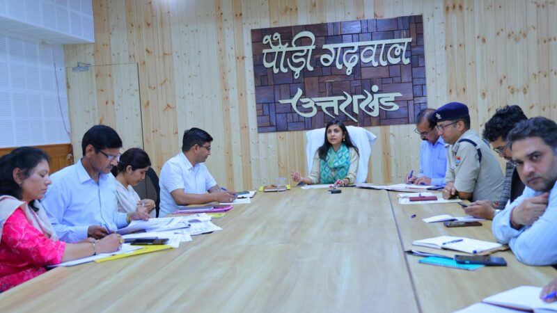 अतिक्रमण हटाओ अभियान में आएगी और तेजी, डीएम स्वाति एस. भदौरिया ने दिए सख्त निर्देश