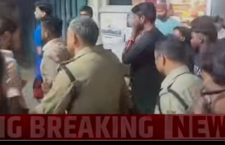 उत्तराखंड : नाबालिग से दुष्कर्म के आरोप के बाद देहरादून में बवाल, दुकान और गोदाम में तोड़फोड़