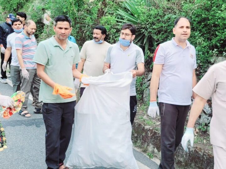 जिला विधिक सेवा प्राधिकरण और नगर पालिका ने चलाया स्वच्छता अभियान