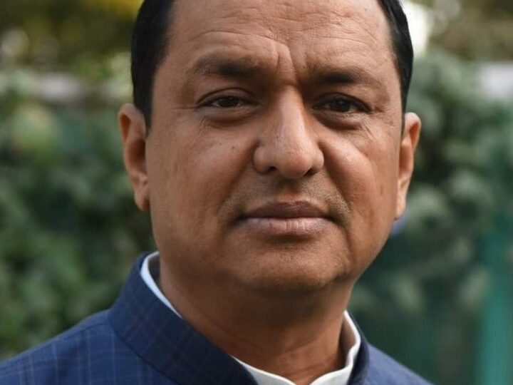 गोपेश्वर में खुलेगा अत्याधुनिक डायलिसिस सेंटर, गढ़वाल सांसद अनिल बलूनी ने सांसद निधि से किये 65 लाख मंजूर