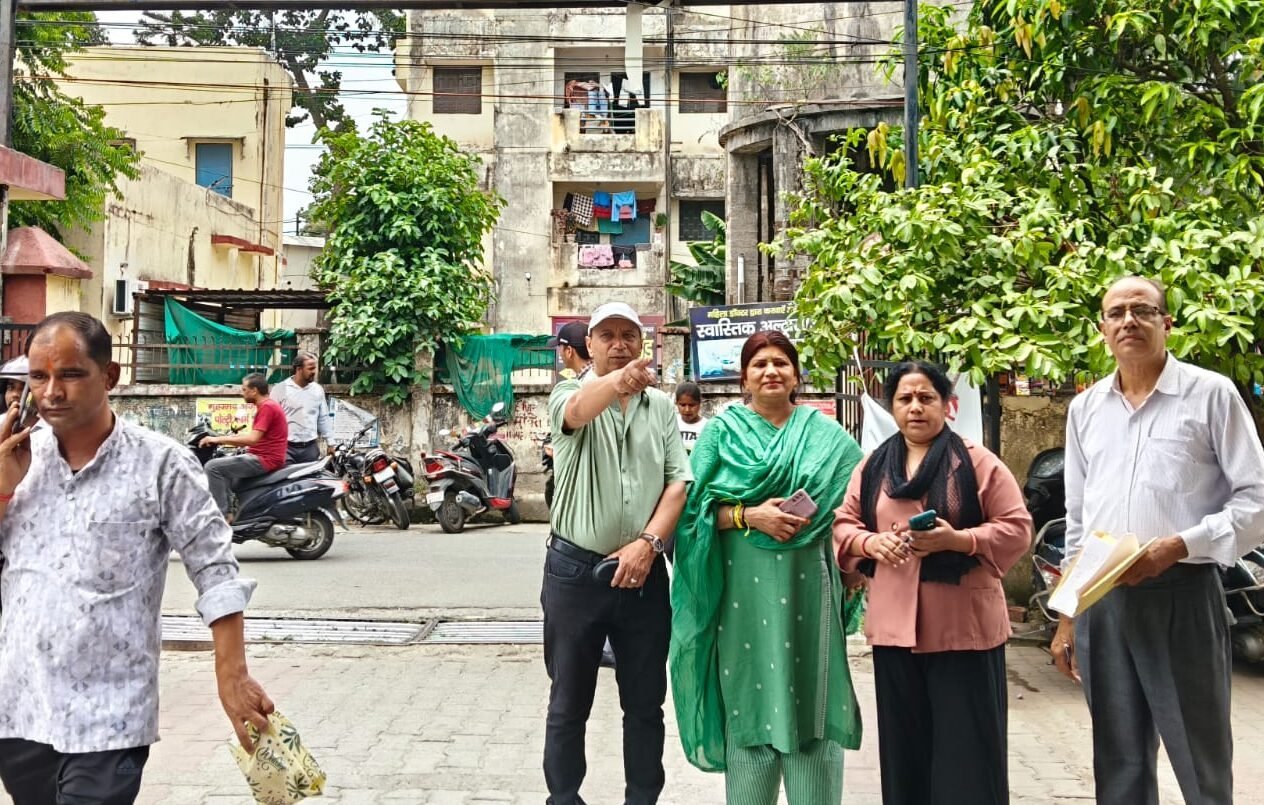 कोरोनेशन अस्पताल की बदहाल व्यवस्था पर आप का हमला, सरकार को घेरा