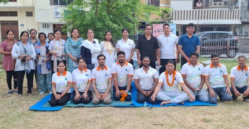 विश्व पर्यावरण दिवस पर योग पार्क स्थापना, योग सत्र एवं वृक्षारोपण कार्यक्रम संपन्न