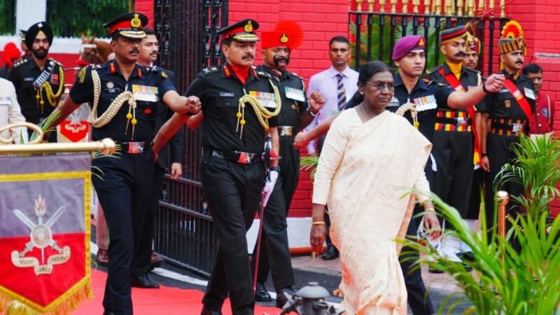 राष्ट्रपति द्रौपदी मुर्मू की गरिमामई उपस्थिति में आईएमए की पासिंग आउट परेड सम्पन्न