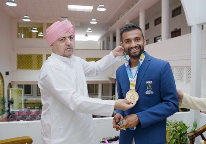 विश्व पटल पर चमका एसजीआरआर विश्वविद्यालय का सुमीर ज्ञवाली, वर्ल्ड योगासन चैंपियनशिप में जीता स्वर्ण व कांस्य पदक