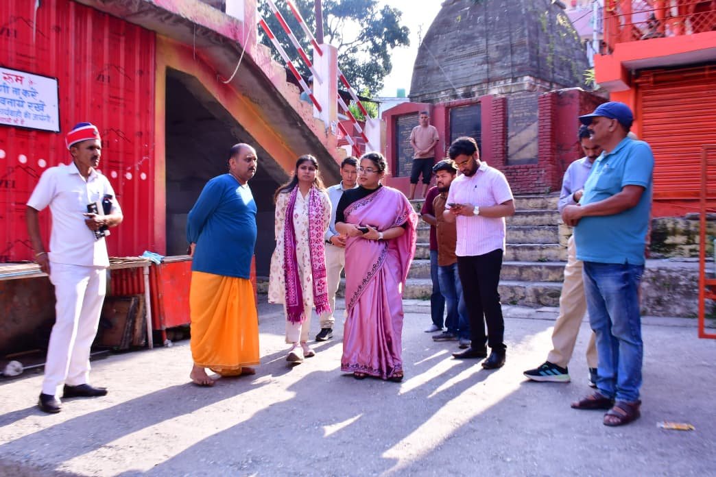 जल्द आम जनता के लिए खुलेगा बागनाथ संग्रहालय, डीएम अपूर्वा पाण्डे ने किया निरीक्षण