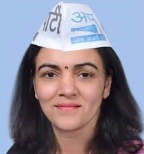 उमा  सिसोदिया के सहारे नए समीकरण साधने में जुटी आप