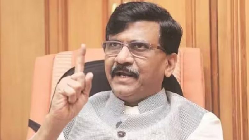 बागी सांसदों को संजय राउत की चेतावनी, कहा- पहले इस्तीफा दें फिर जाएं