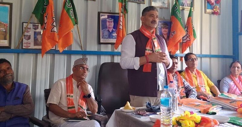 टिकट किसी को भी मिले सभी को भाजपा के लिए काम करना होगा – राजेंद्र भंडारी