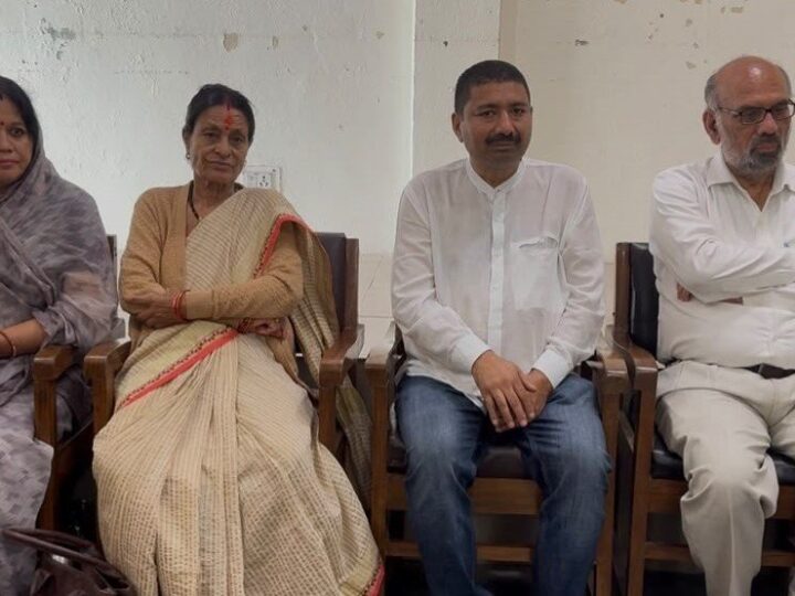 विकास प्राधिकरण के विरोध में एकजुट हुए नगरवासी