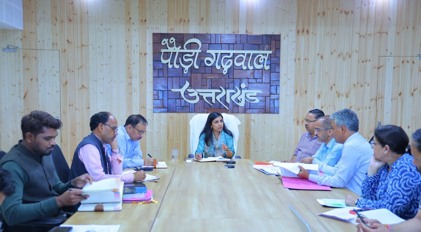 मानसून से पहले जर्जर स्कूलों पर डीएम स्वाति एस. भदौरिया का सख्त एक्शन, असुरक्षित भवनों में कक्षाएं ना संचालित करने के दिए निर्देश