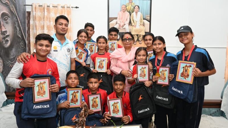 तीरंदाजी में उत्कृष्ट प्रदर्शन करने वाले खिलाड़ियों को विधानसभा अध्यक्ष ने किया सम्मानित
