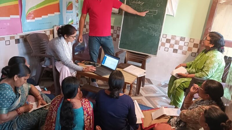 पौड़ी गढ़वाल : प्रेमनगर आंगनबाड़ी केंद्र में मातृ वंदना योजना पर प्रशिक्षण, नए लाभार्थियों का हुआ पंजीकरण