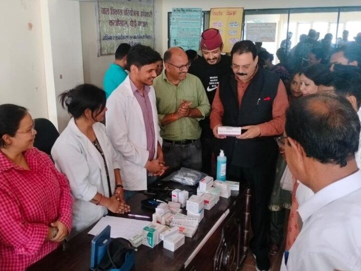 पौड़ी गढ़वाल : जनसेवा शिविर में 113 लाभार्थियों को मिला योजनाओं का लाभ, अधिकांश शिकायतों का मौके पर निस्तारण
