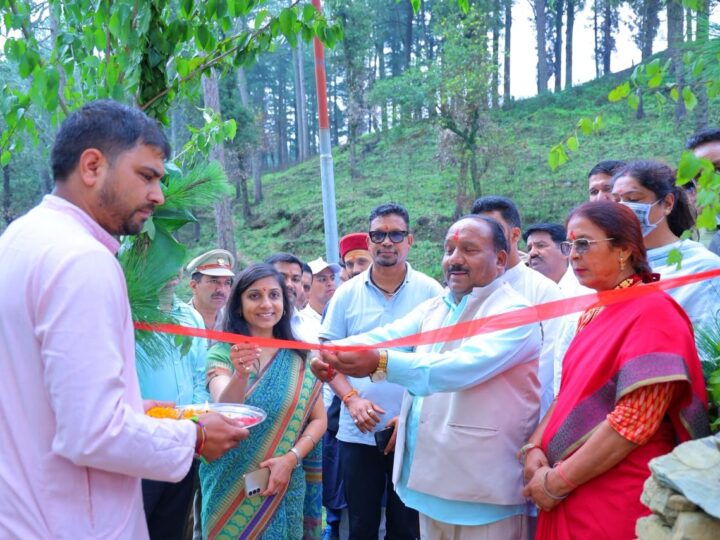 हरेला महाअभियान : पौड़ी में एक ही दिन में एक लाख पौधों का रोपण, हरित भविष्य का लिया संकल्प