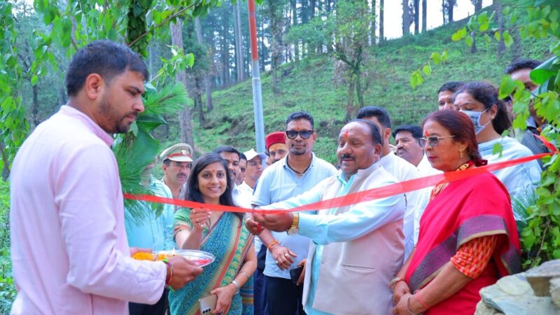 हरेला महाअभियान : पौड़ी में एक ही दिन में एक लाख पौधों का रोपण, हरित भविष्य का लिया संकल्प