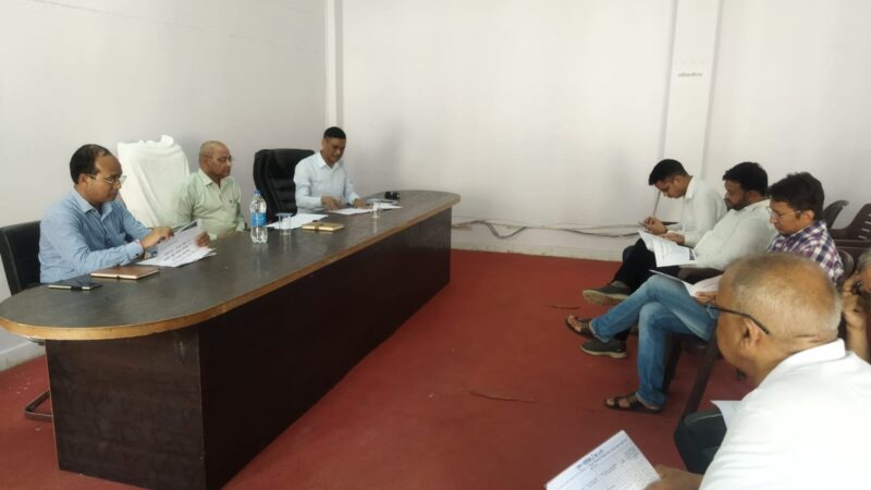गढ़वाल मंडलायुक्त ने की SIR की तैयारियों की समीक्षा, मतदान केंद्रों का किया स्थलीय निरीक्षण