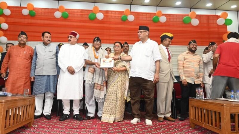 कोटद्वार : कारगिल विजय दिवस से पूर्व वीर सैनिक सम्मान समारोह का भव्य आयोजन, वीर सैनिकों के शौर्य और बलिदान को किया नमन