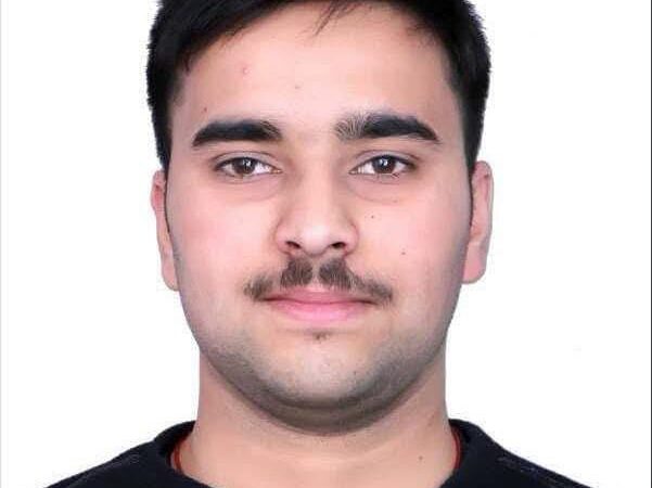 पौड़ी गढ़वाल : डांग के होनहार मयंक लखेड़ा ने NEET में हासिल की शानदार सफलता