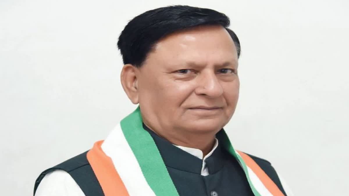 उत्तराखण्ड कांग्रेस के वरिष्ठ नेता और पूर्व कैबिनेट मंत्री हीरा सिंह बिष्ट का निधन