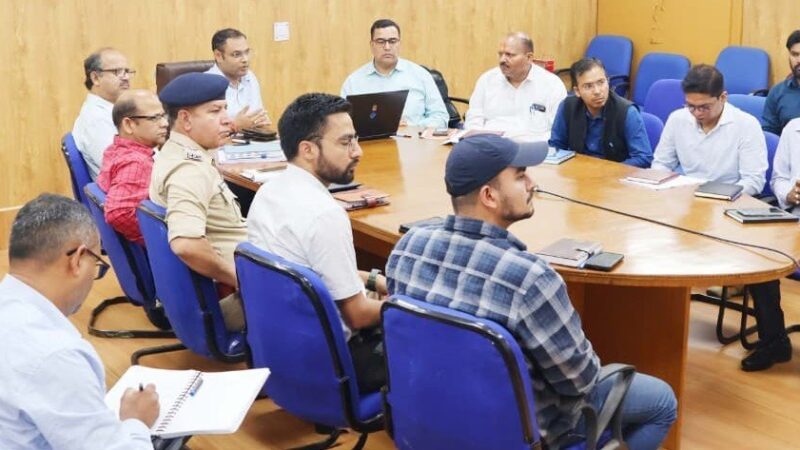 आपदा मॉक ड्रिल को लेकर तैयारियां तेज, डीएम ने परखी विभागों की तैयारी