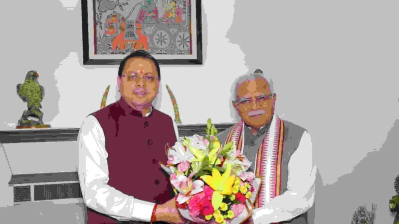 केंद्रीय मंत्री खट्टर से सीएम धामी ने की मुलाकात, कई परियोजनाओं को लेकर हुई बात