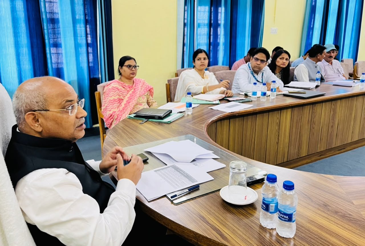 कांवड़ यात्रा में खाद्य गुणवत्ता से समझौता नहीं, विद्युत परिसंपत्तियों का कराएं सेफ्टी ऑडिट: आयुक्त