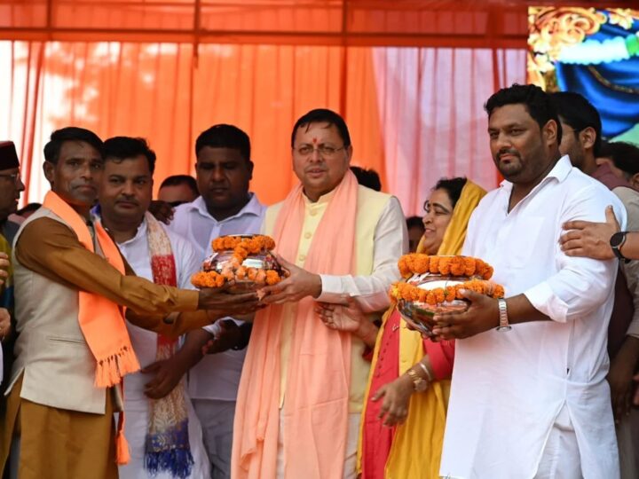 मुख्यमंत्री धामी बोले – जन्म नहीं, श्रेष्ठ कर्म बनाते हैं व्यक्ति को महान