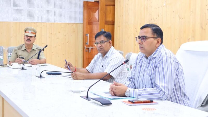 सीडीओ डॉ. अभिषेक त्रिपाठी की अध्यक्षता में नन्दा देवी राजजात की तैयारियों को लेकर समीक्षा बैठक आयोजित, सभी व्यवस्थाएं समयबद्ध ढंग से पूर्ण करने के दिए निर्देश
