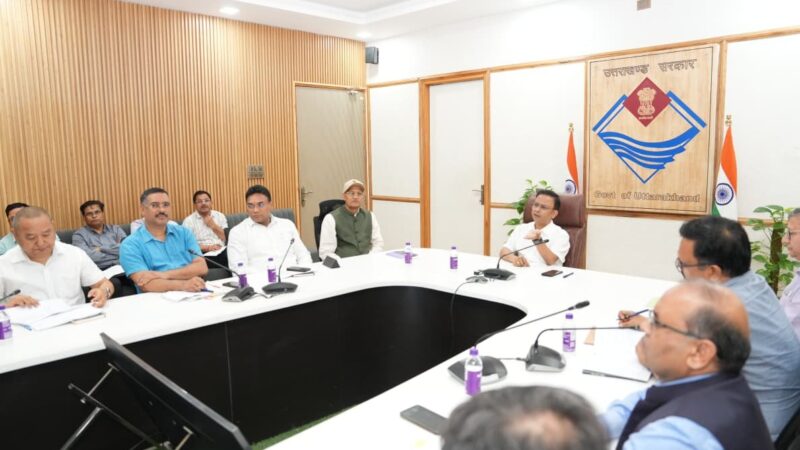 प्रमुख सचिव आरके सुधांशु ने की चम्पावत विधान सभा क्षेत्र की सीएम घोषणाओं की समीक्षा, दिए निर्देश