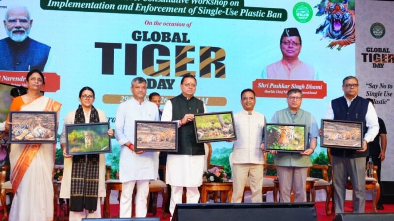 सिंगल-यूज़ प्लास्टिक के विरुद्ध जनभागीदारी से चलाना होगा प्रभावी अभियान – मुख्यमंत्री धामी